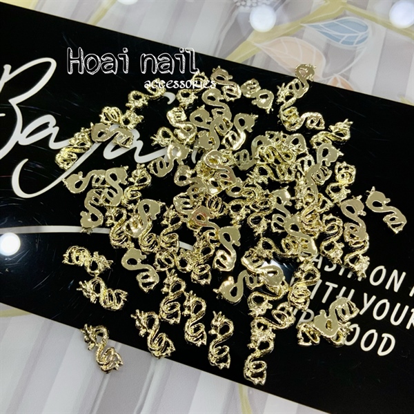 Charm gắn móng tay rồng tết 2024