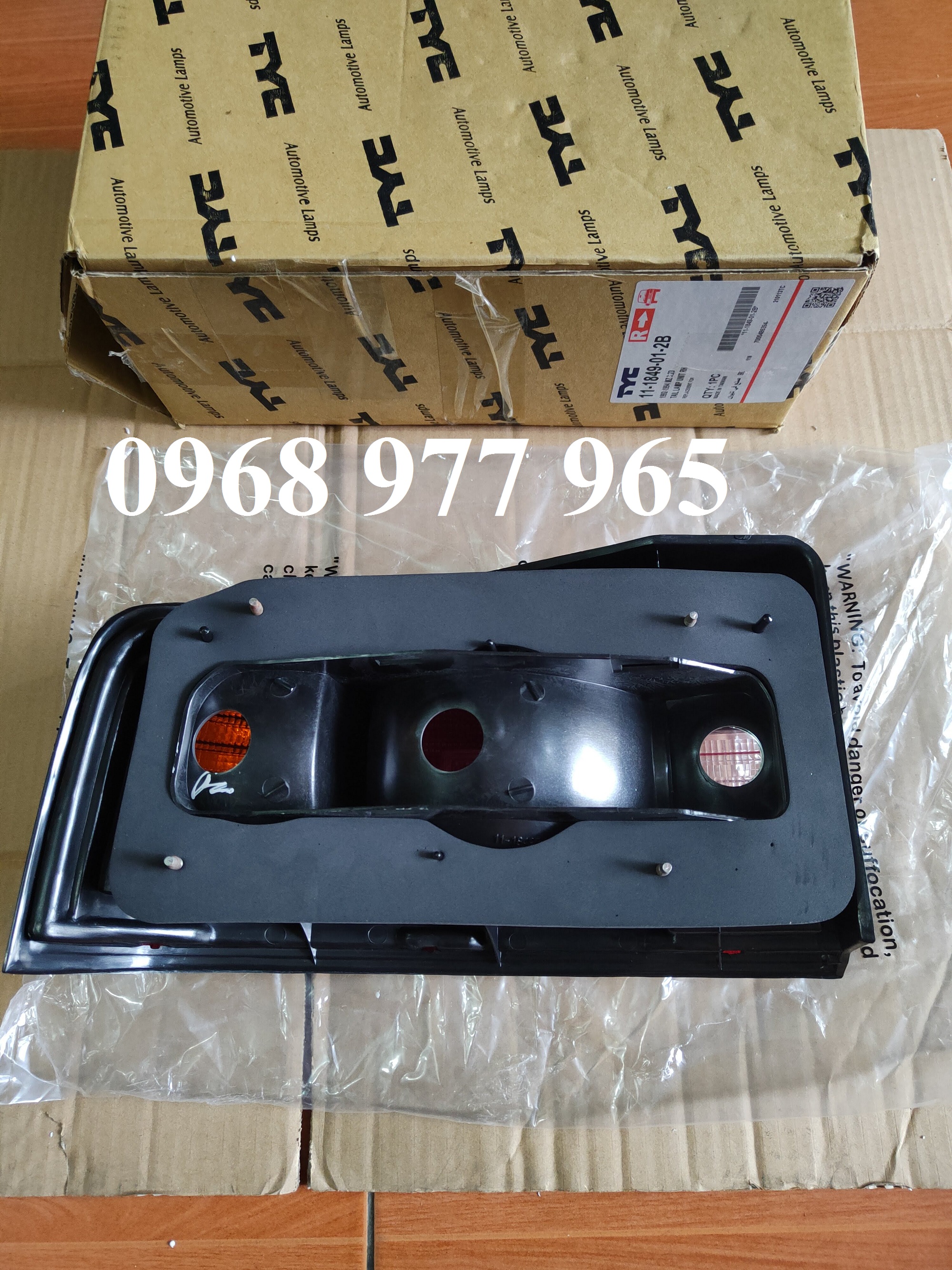 Đèn hậu Mazda 323 đời 94-97 (Giá 1 Chiếc)