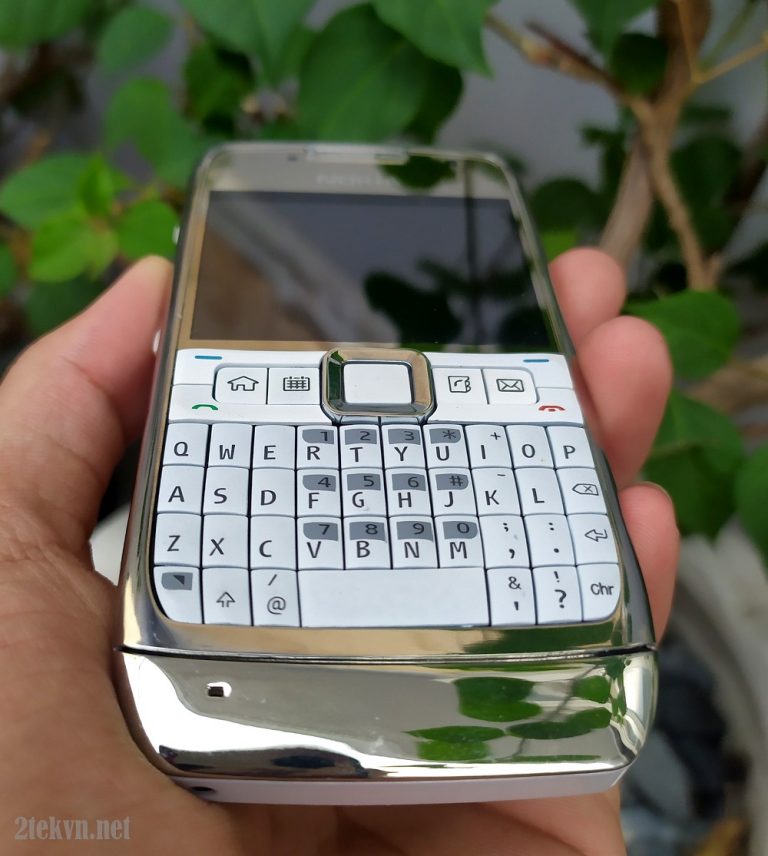 [HÀNG CHÍNH HÃNG] Điện thoại Nokia e71 (hàng loại 1) 24 ký tự cổ phổ thông giá rẻ
