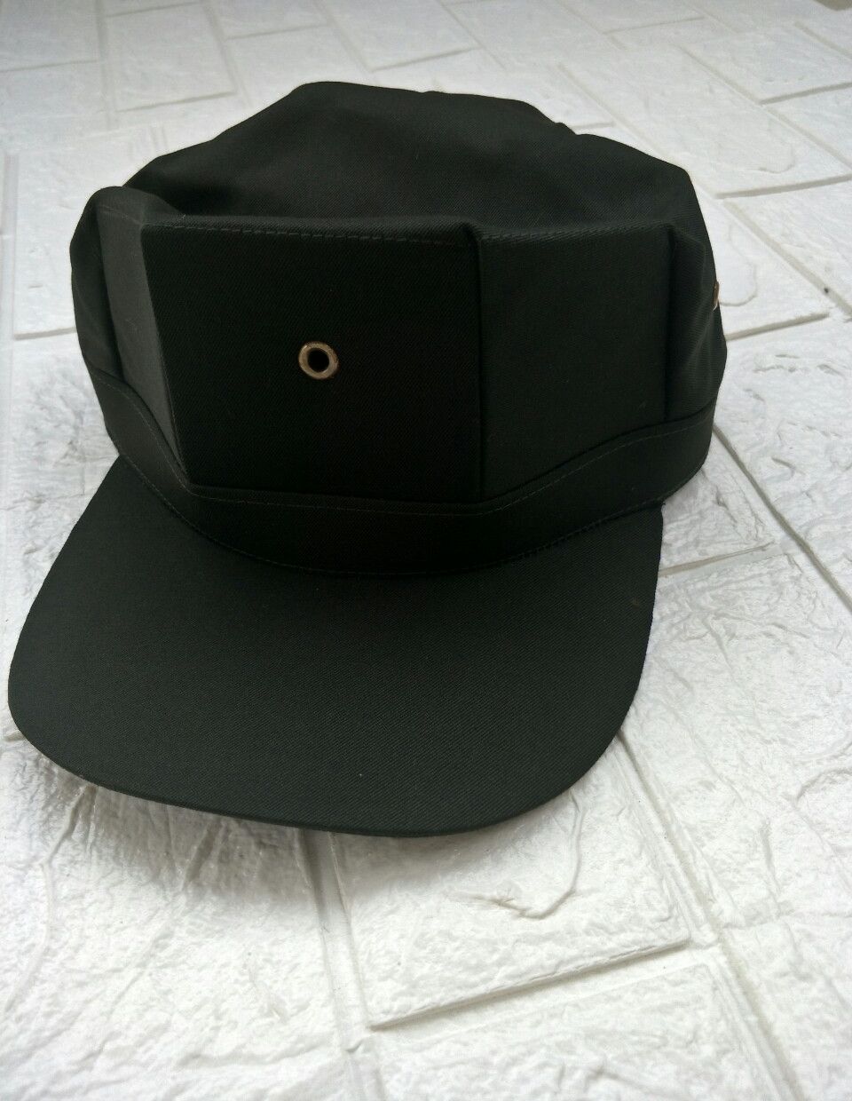 MŨ LƯỠI TRAI