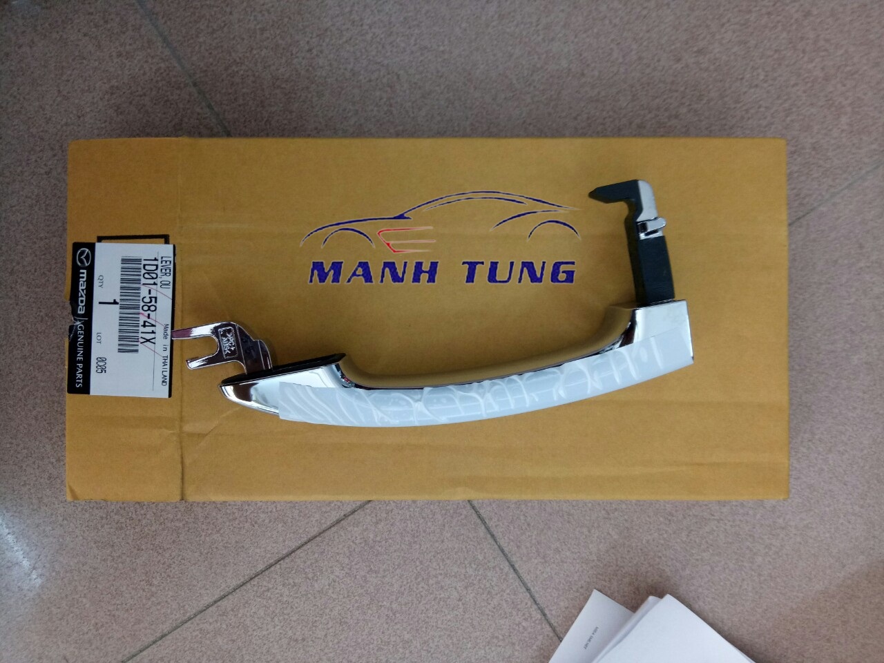 Tay mở cửa ngoài mạ , ranger,bt50 2012 - 2016 mã phụ tùng : 1d015841x