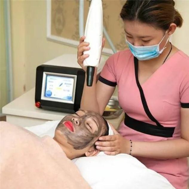 Than Cacbon, than hoạt tính bắn trẻ hóa da