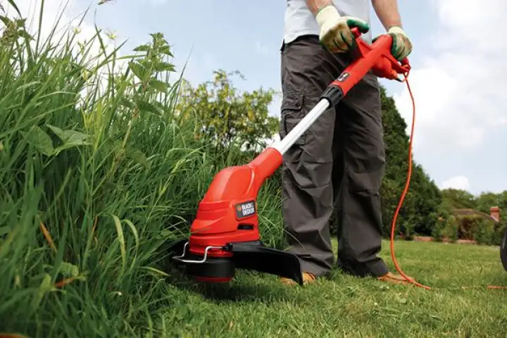 black and decker hand held grass trimmer