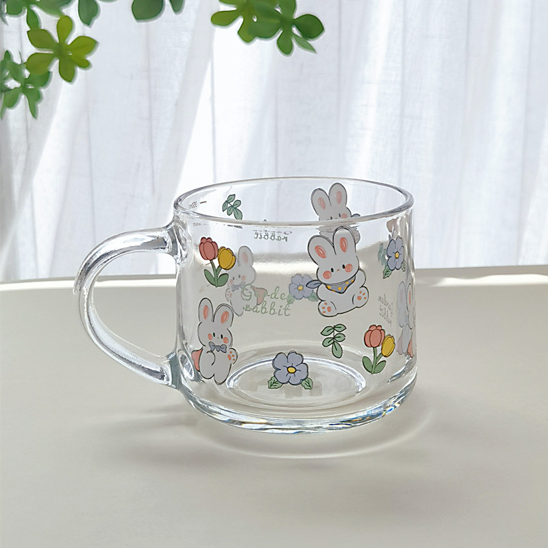 Ly thủy tinh trong suốt in hình hoa tulip có nắp đậy và ống hút tiện dụng