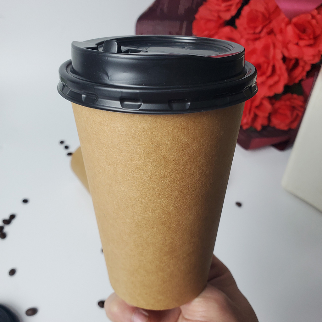 Combo 50 chiếc cốc giấy có nắp nâu trơn 480ml - 16oz