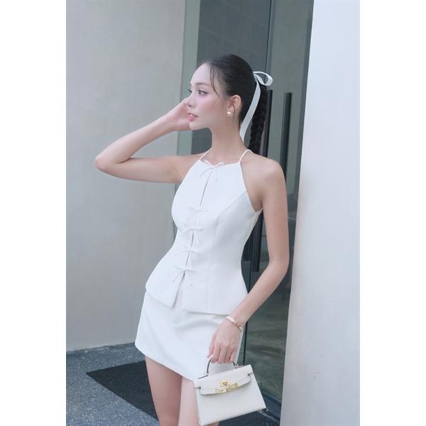 Áo dây cổ yếm phối nơ COCOBEBE