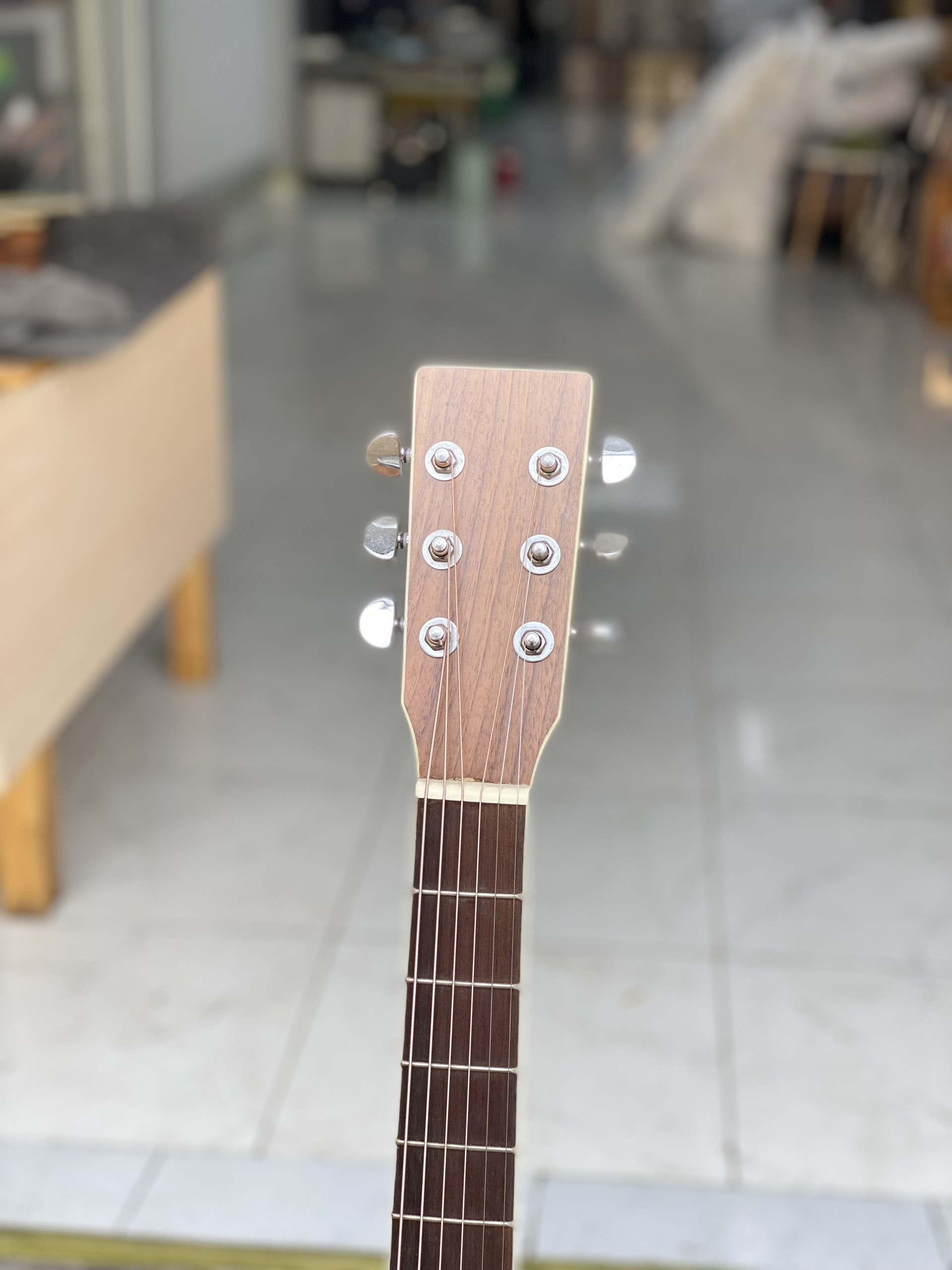 Đàn Guitar Gỗ Còng Kè Cao Cấp Tút Cần CG-47