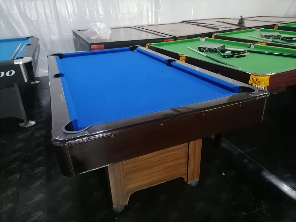 A1 Condition 43x78 inches Junior Size Billiard Table / Junior size na