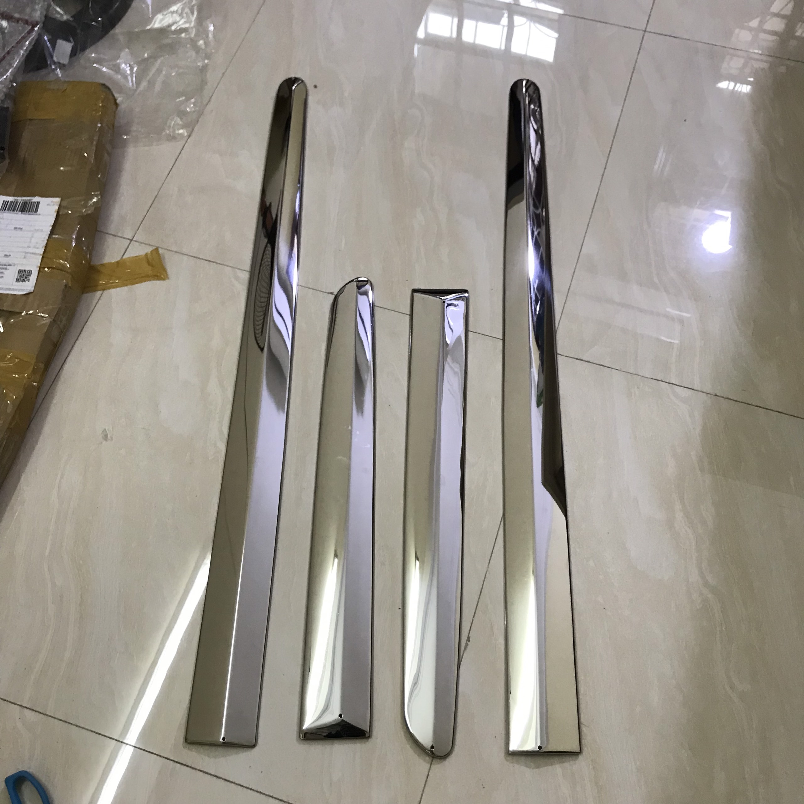 Bộ ốp nẹp sườn inox xe kia morning form 2008 đến 2011 phom cũ