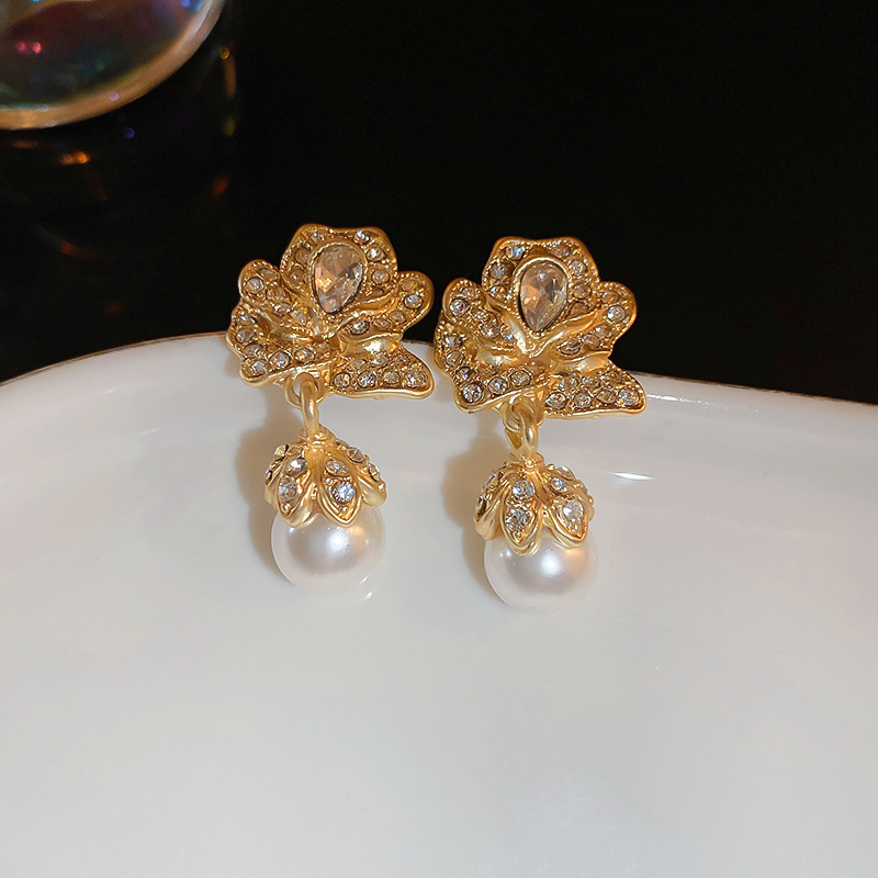 Pearl stud earrings for women
