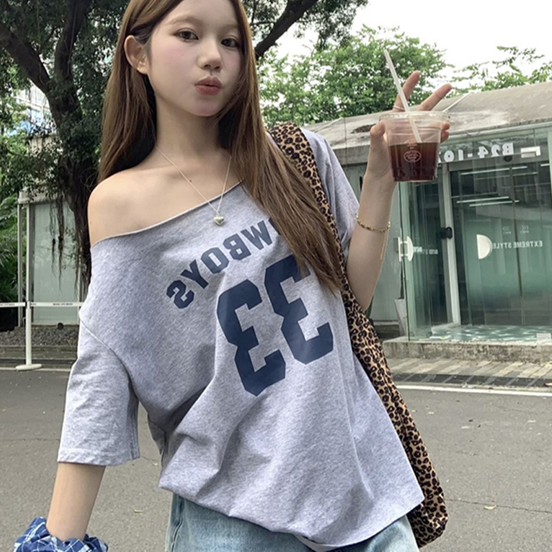 Women's%20Fashion%20Letter%20Print%20Chic%20Off-shoulder%20Short%20Sleeve%20Loose%20Casual%20T-shirt%20-%20Image%209