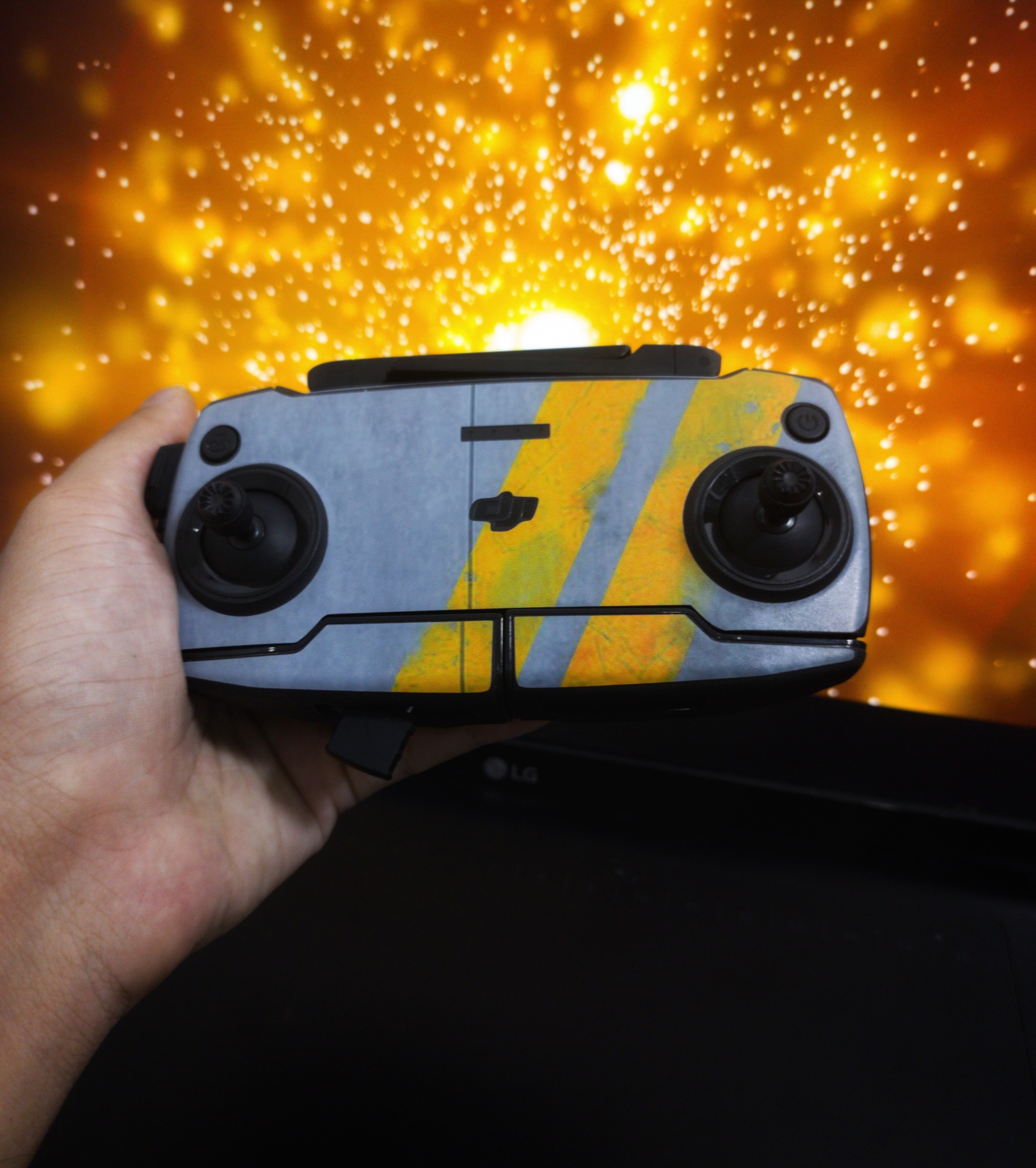 Miếng Dán Flycam Mavic Mini - Mini Se - Mini 2 - Xám Vàng + Dán Hub Sạc