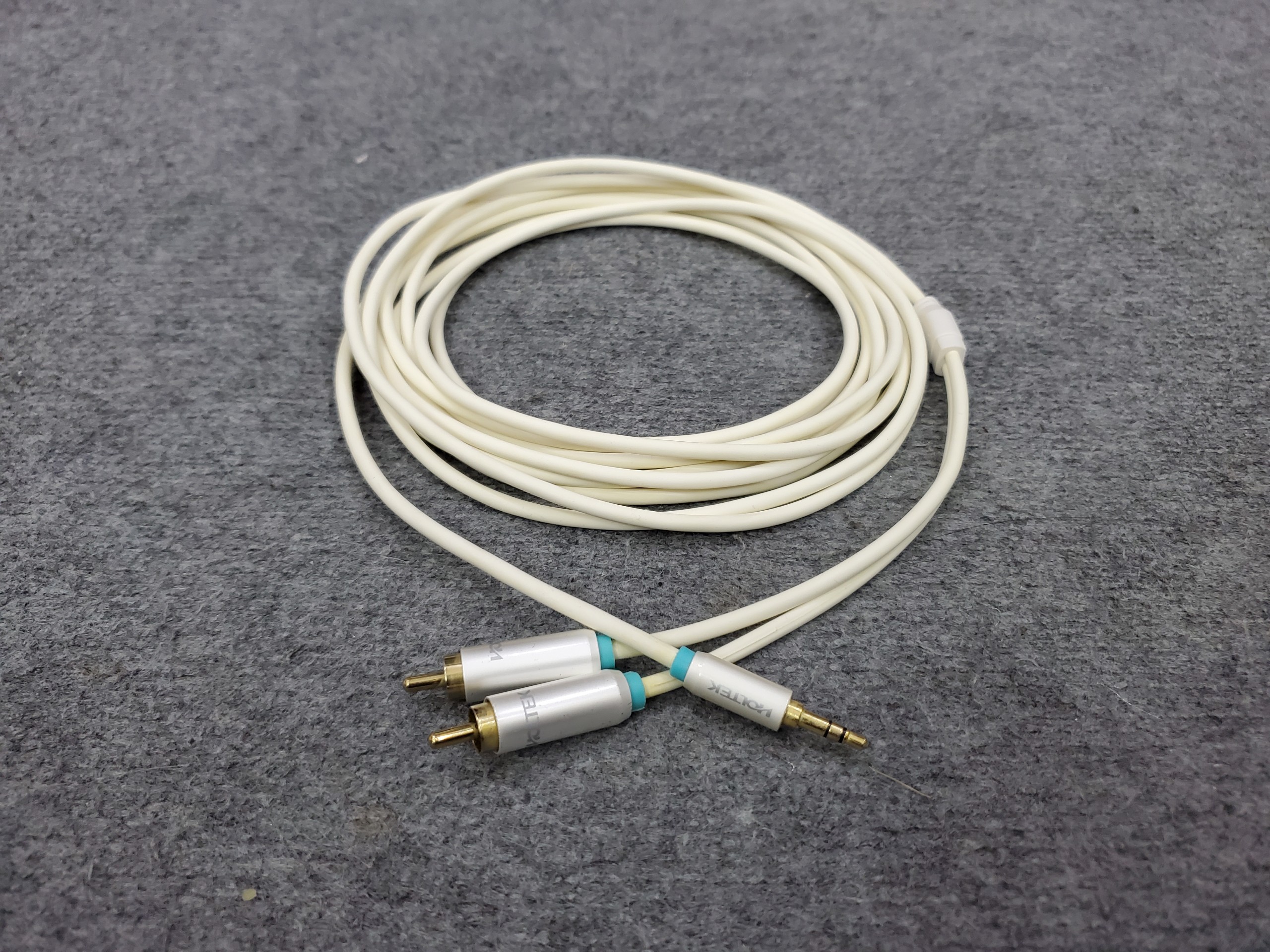 Dây 3.5 AV Holtek Bai Xịn 1.5m 2m 3m 5m