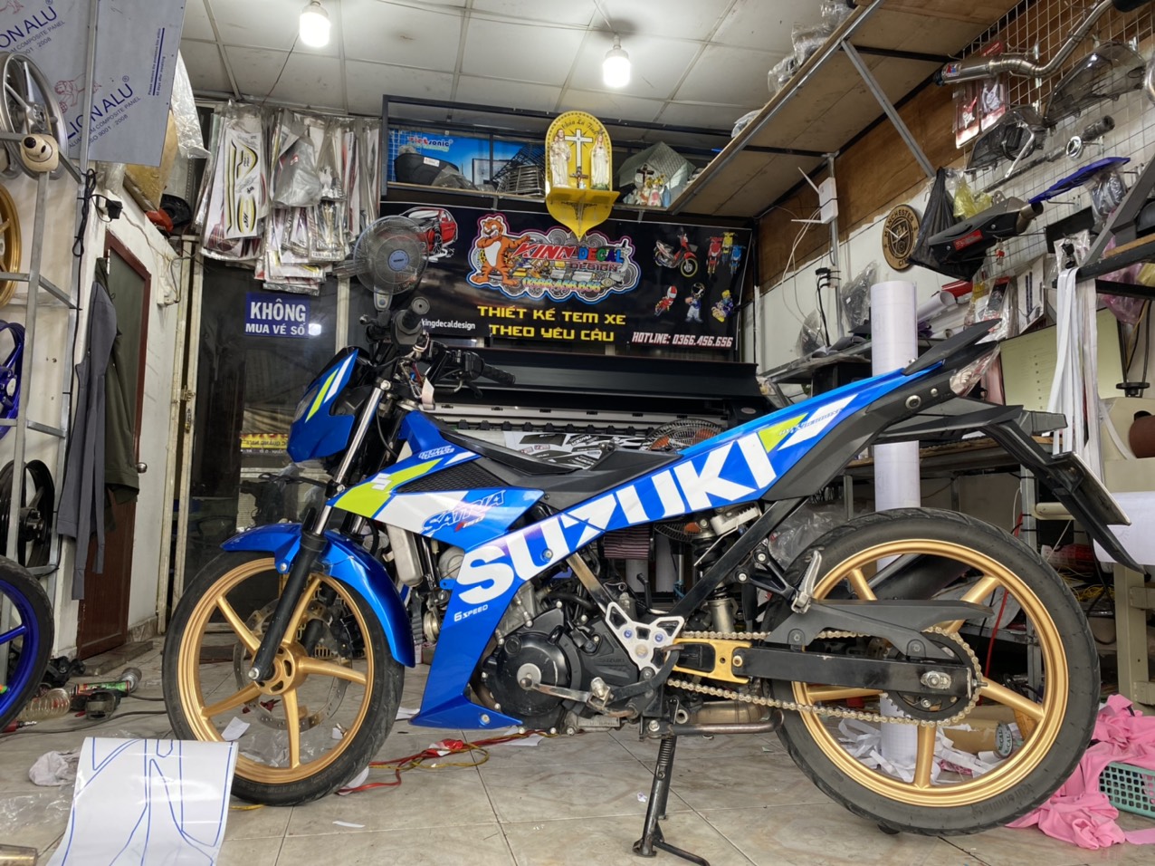 Tem Rời Satria mẫu zin 2021 màu xanh trắng vàng chanh
