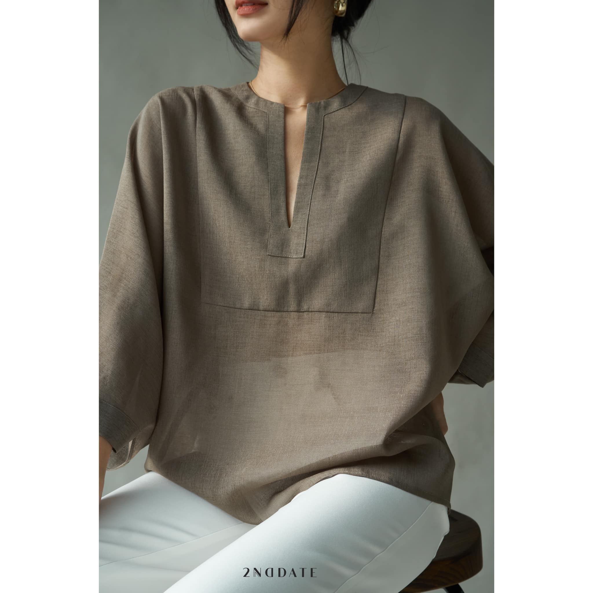 Áo cổ V lanh 2ND DATE TOP029SB