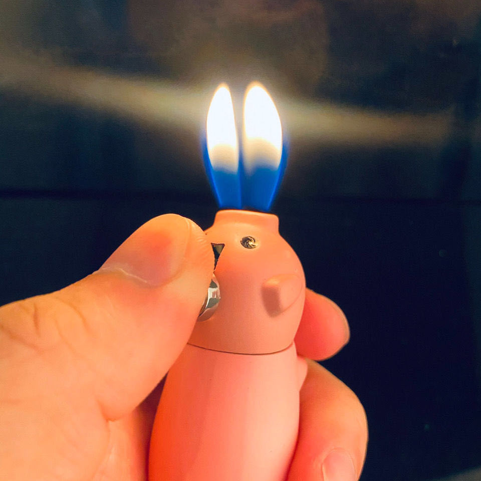 Bật lửa heo con cực cute
