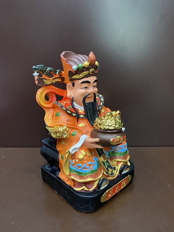 Tượng thần tài may mắn