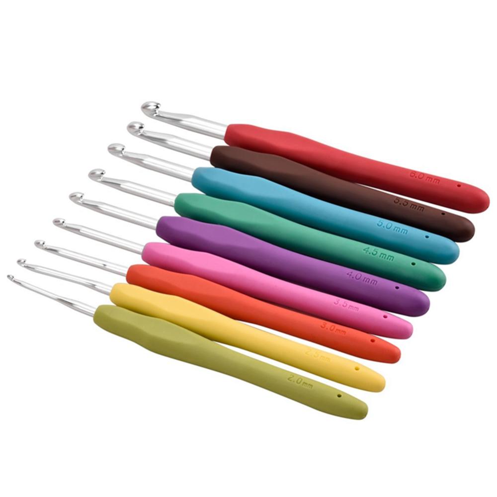 Crochet Hooks Set Ergonomic Soft Grip Handle Knitting Needles Kit with Case