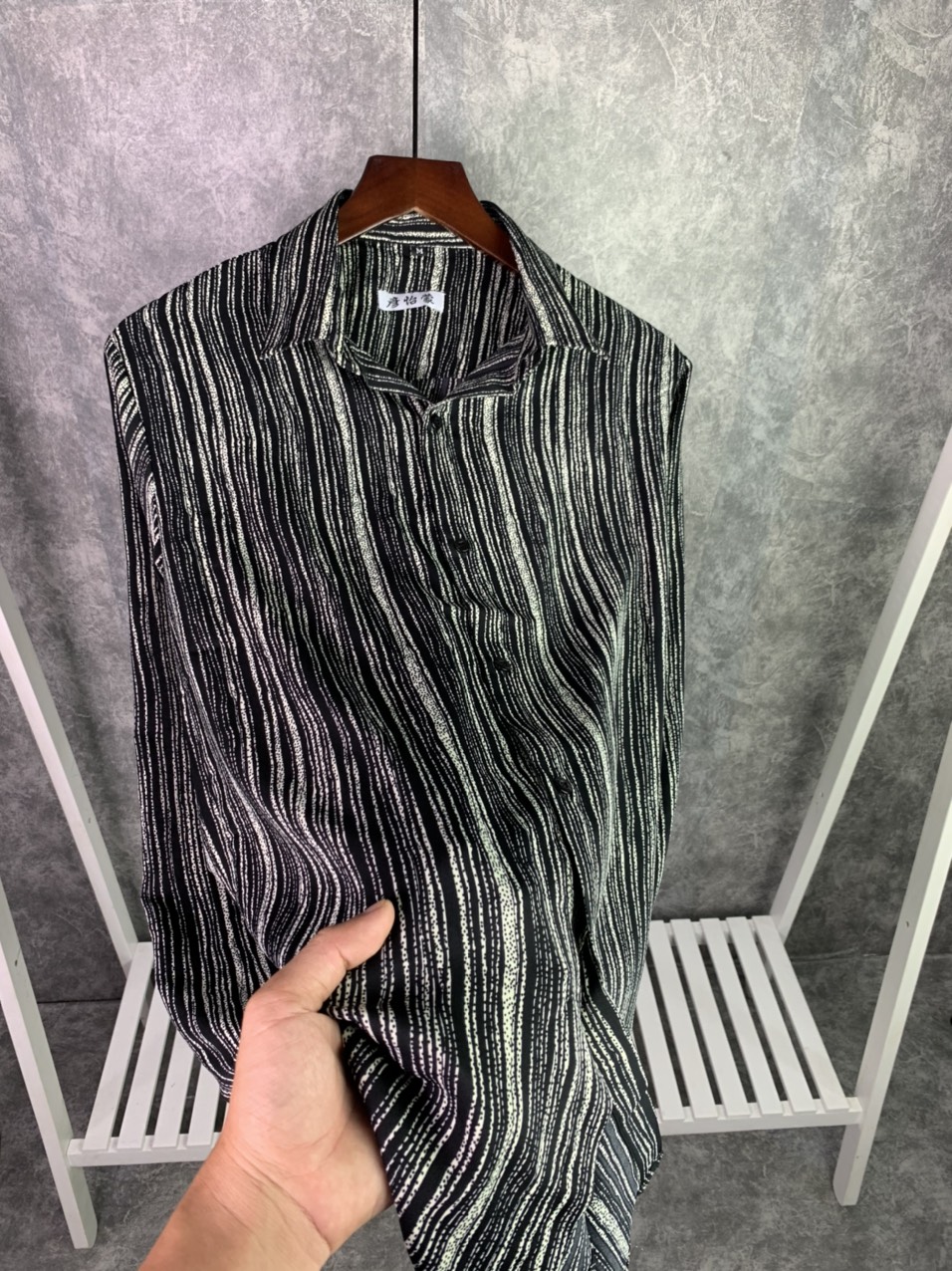 Áo sơ mi lụa form rộng họa tiết S38