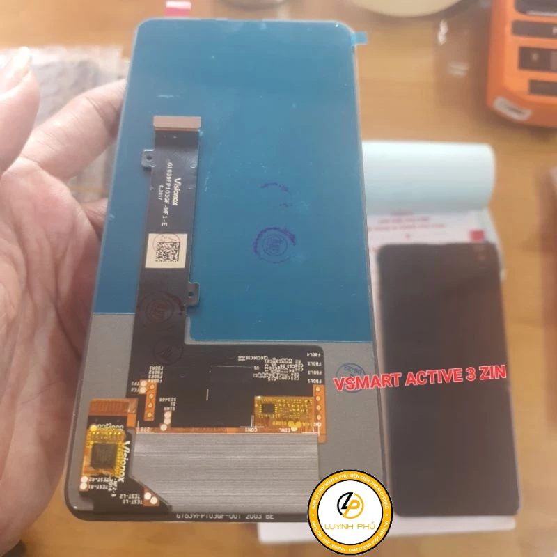 Màn hình vsmart active 3 zin hãng(tặng keo dán)
