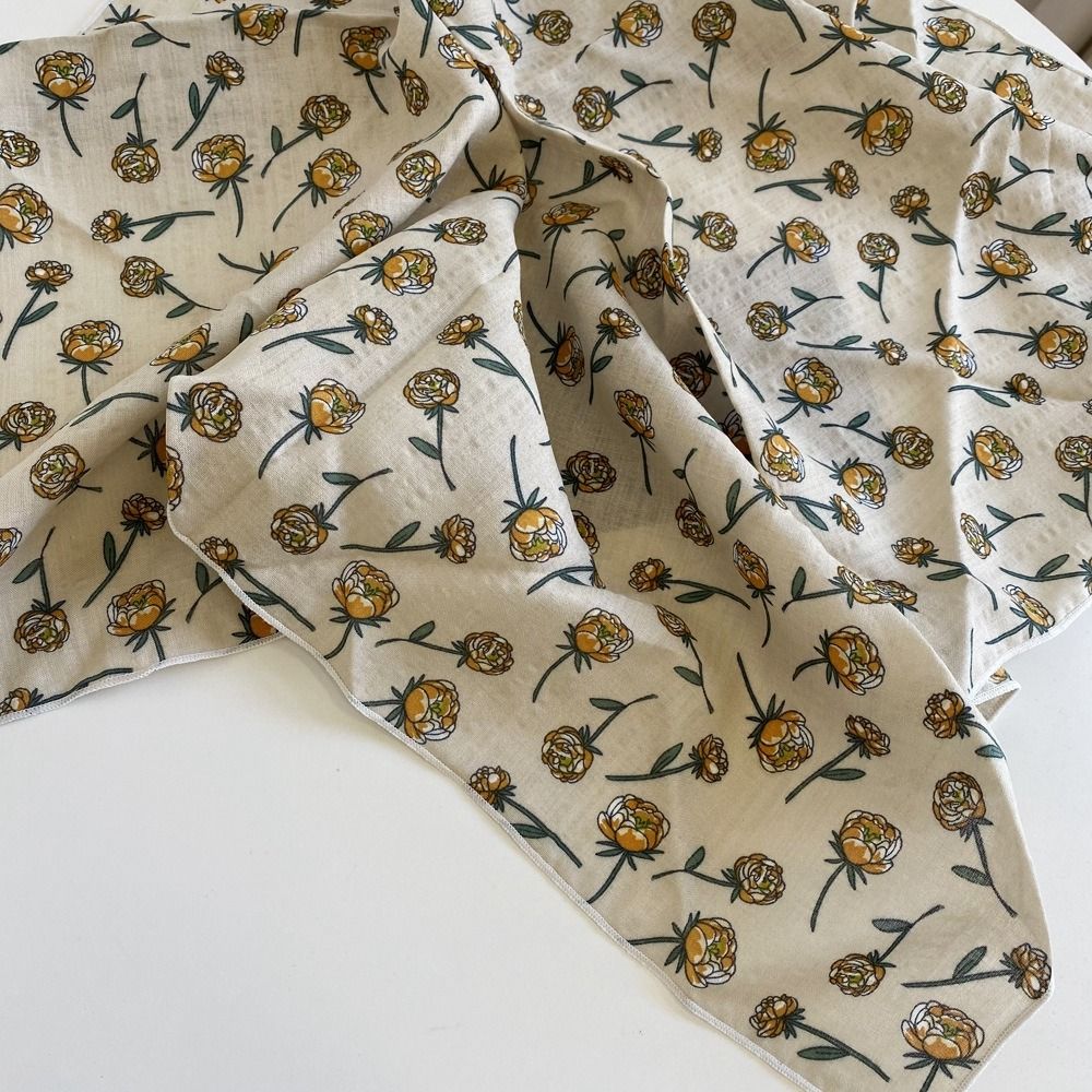 Retro%20Simple%20Women%20Cotton%20Linen%20Flower%20Female%20Shawl%20Collocation%20Clothing%20Accessories%20Neckerchief%20Printing%20Small%20Square%20Scarf%20Printed%20Scarf%20Scarves%20Silk%20Scarf%20-%20Image%202