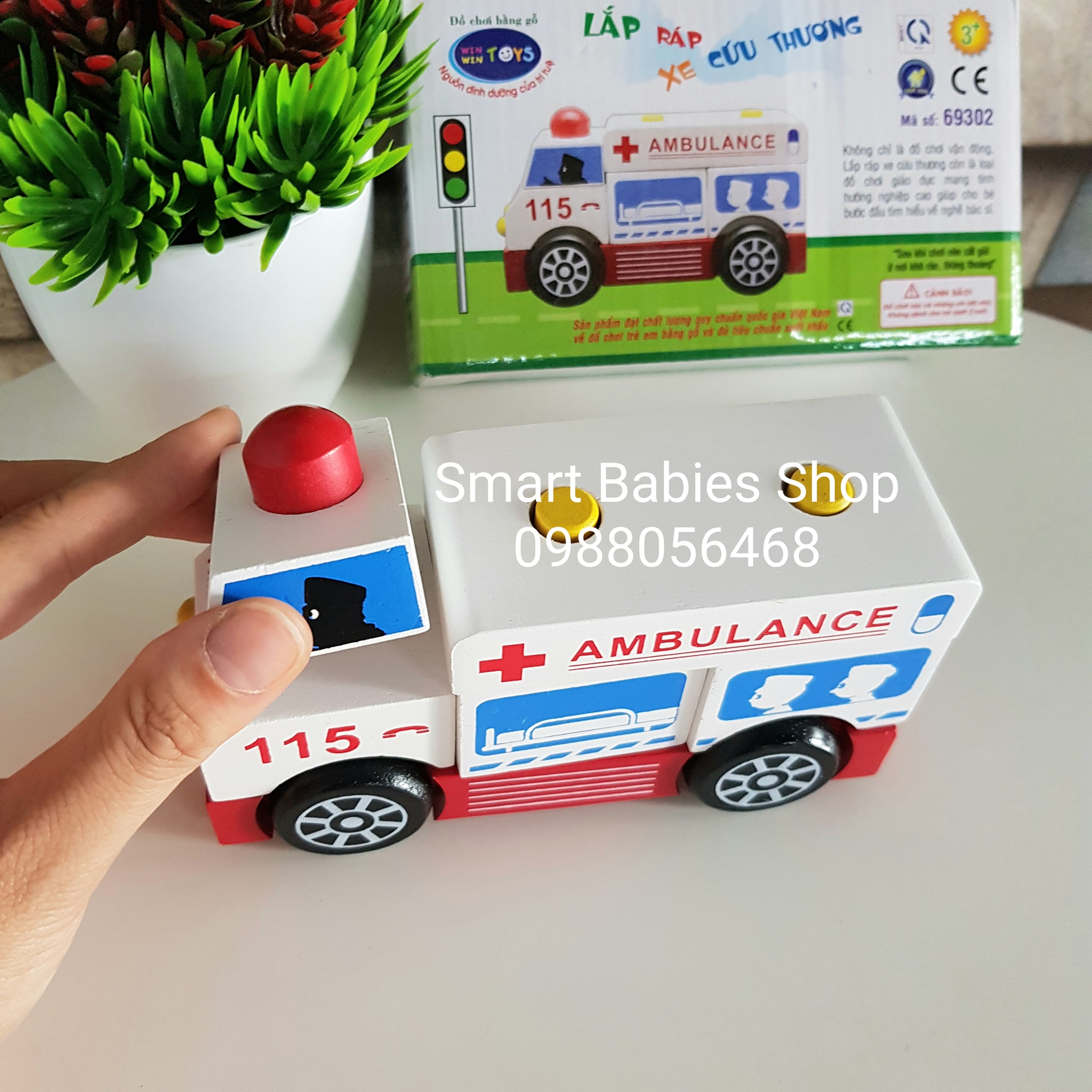 Đồ chơi gỗ Winwintoys - Lắp ráp xe cứu thương