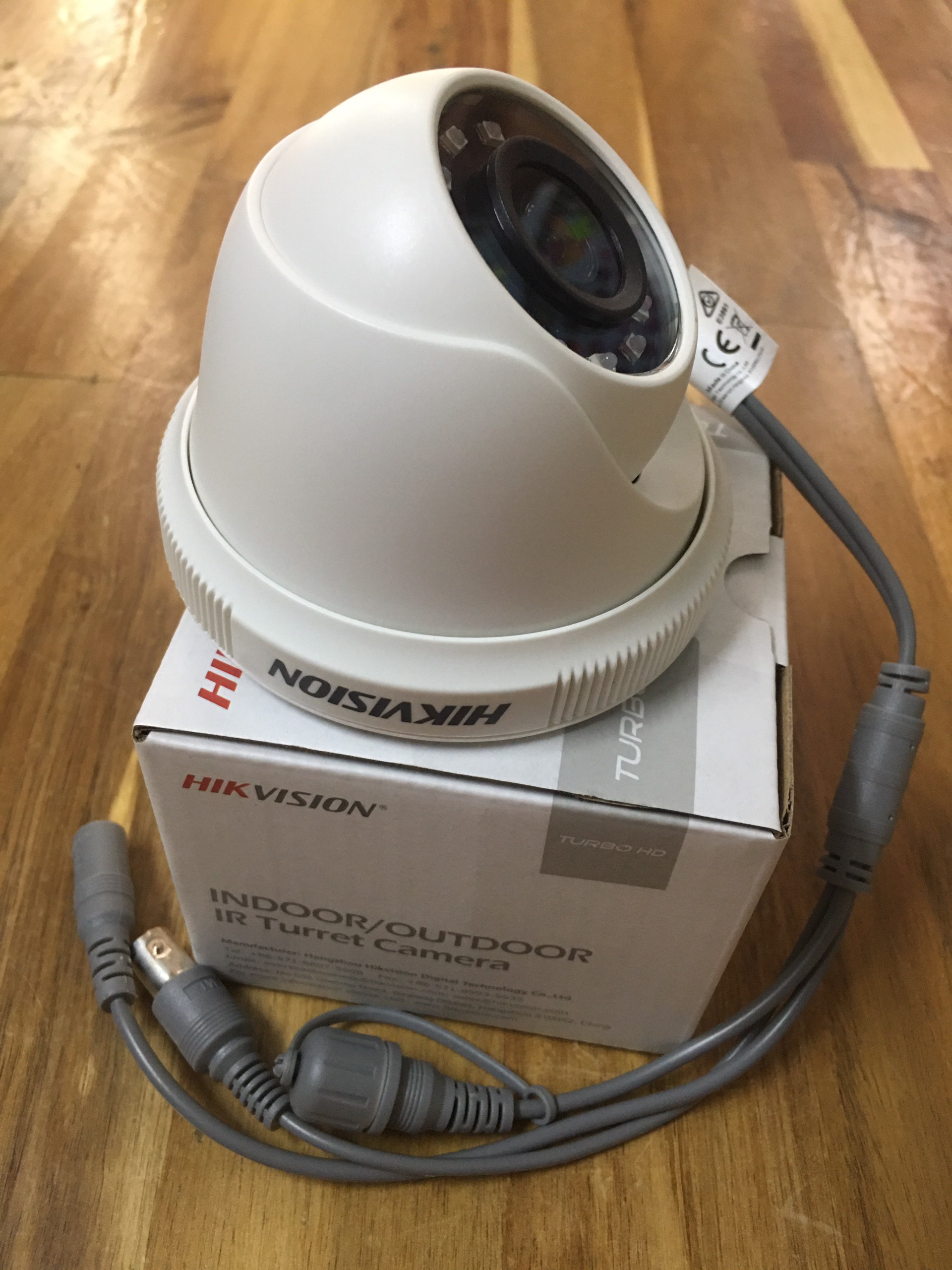 Camera Hikvision DS-2CE56B2-IPF 2.0 Megapixel