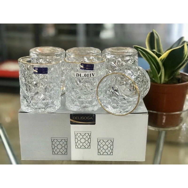 Cốc thuỷ tinh đế vuông vân nổi cao cấp Huydecor bộ 6 chiếc