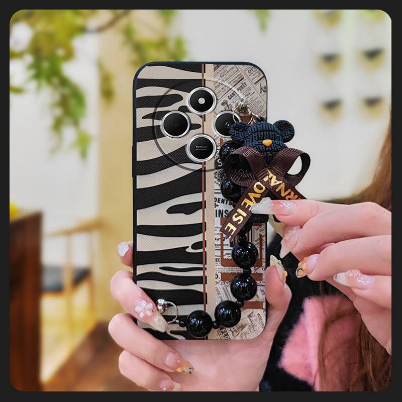 Waterproof Cartoon Phone Case For Redmi A4 5G Skin-friendly feel soft case Bear bracelet Simplicity protective case cute. 
