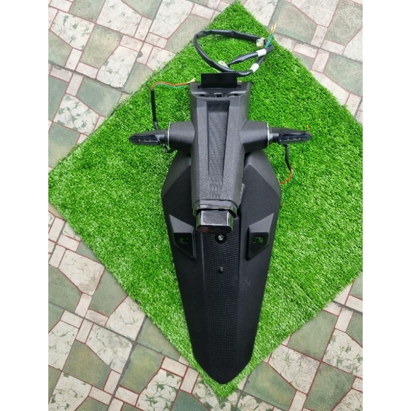 Dè sau winner X gắn winner V1