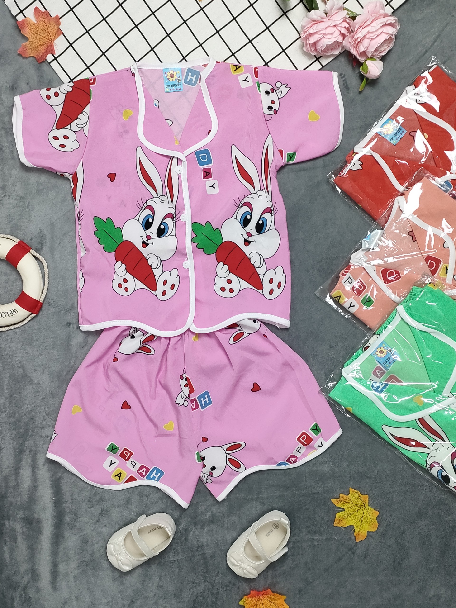 (3 bộ 3 màu 3 họa tiết khác nhau) Combo 3 Bộ Lụa Tay Ngắn Gợn Sóng Bé