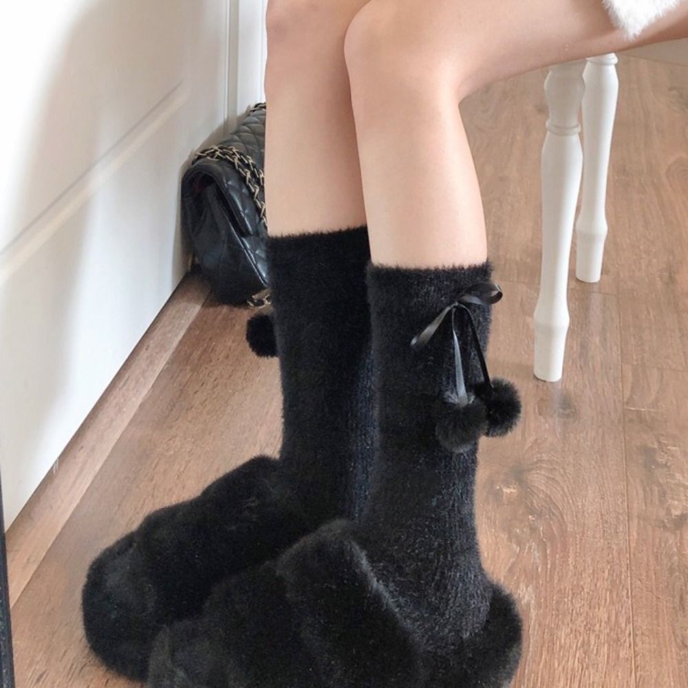Plush%20Balls%20Mink%20Fur%20Socks%20Sweet%20Soft%20Plush%20Socks%20Pile%20Up%20Thicken%20Sleeping%20Socks%20Women%20Fall%20Winter%20-%20Image%204