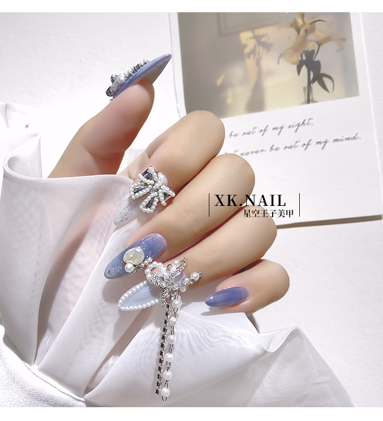 Charm Nơ  Vàng Bạc Đính Móng CN