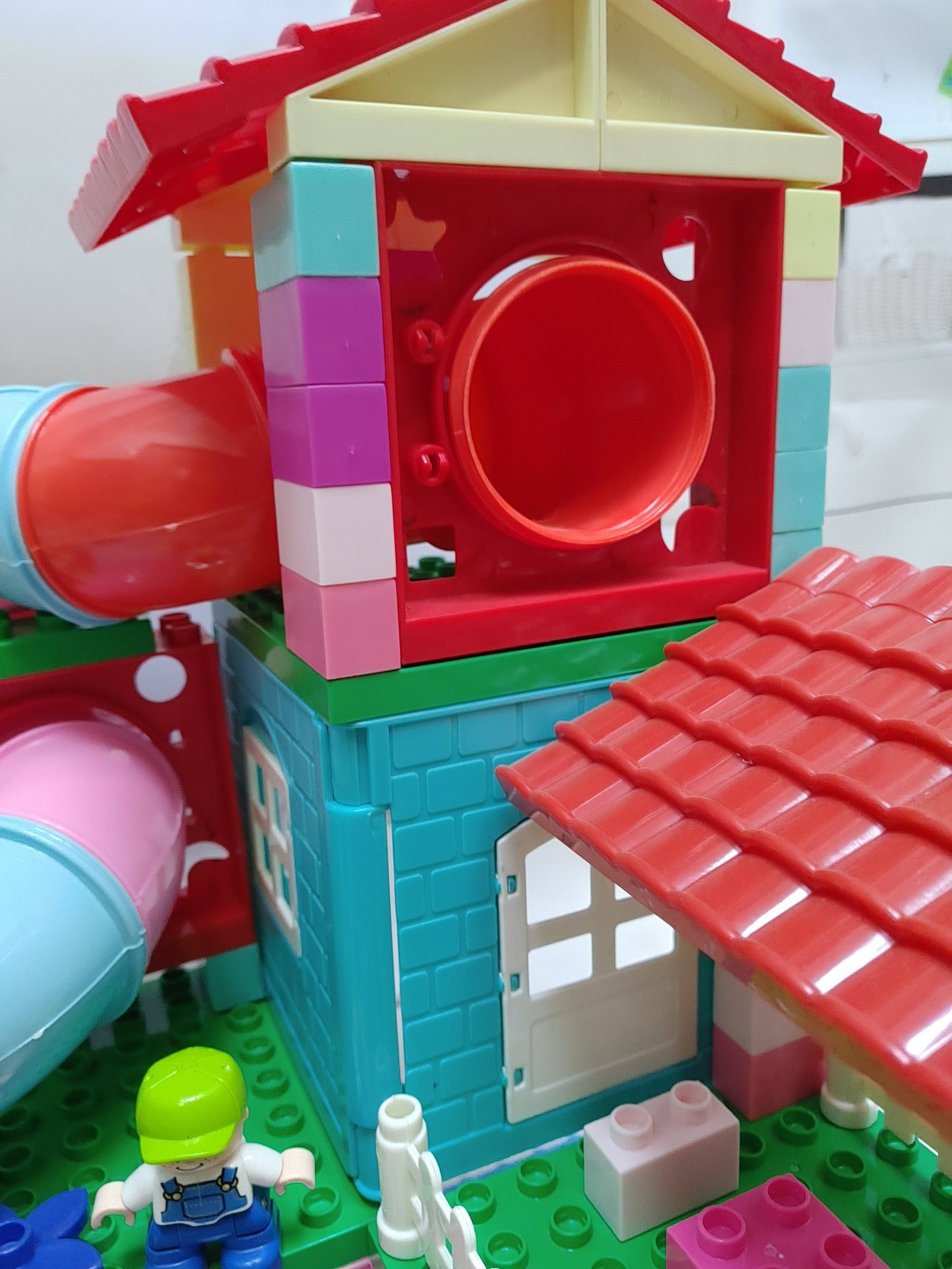 Đồ Chơi xếp hình Lắp Ghép cỡ Lego Duplo ngôi nhà 170 chi tiết, 2kg gạch nhựa ABS, gồm 2...