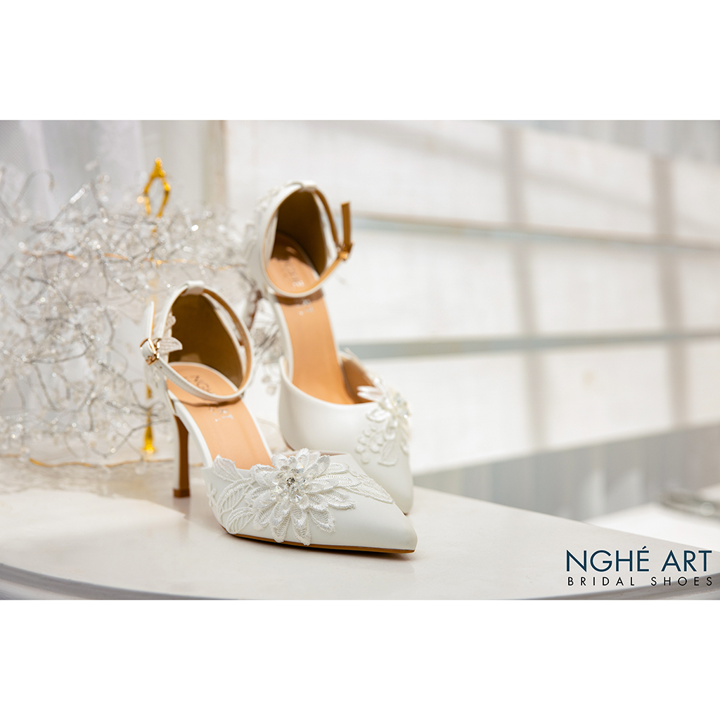 Giày cưới Nghé Art ren trắng 371