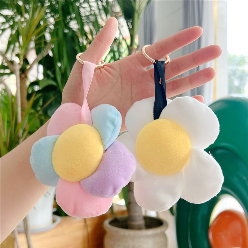 Fashion%20Plush%20Sun%20Flower%20Car%20Key%20Chains%20Women%20Ladies%20Bag%20Pendant%20Keyring%20Accessories%20Gift%20DFGGT%20-%20Image%204