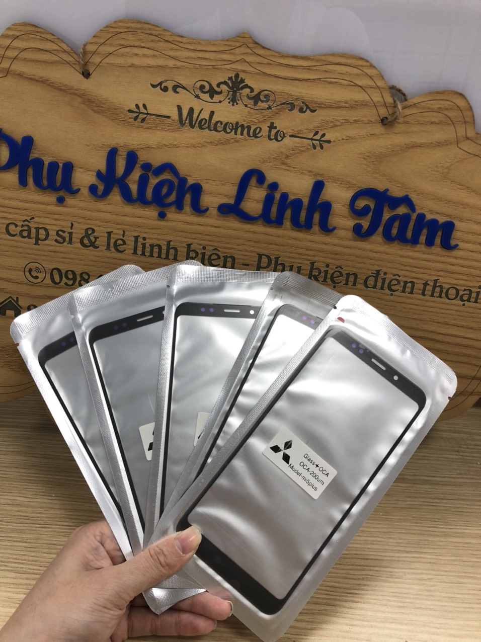 Mặt kính Xiaomi Redmi 5 Plus thay thế