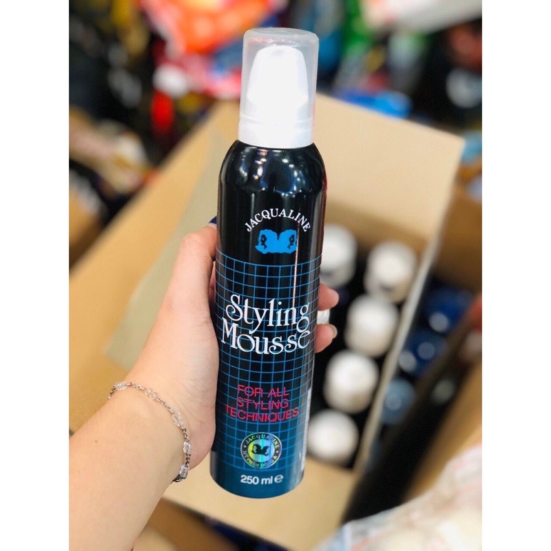 Mousse tạo kiểu tóc Jacqualine Styling 250ml