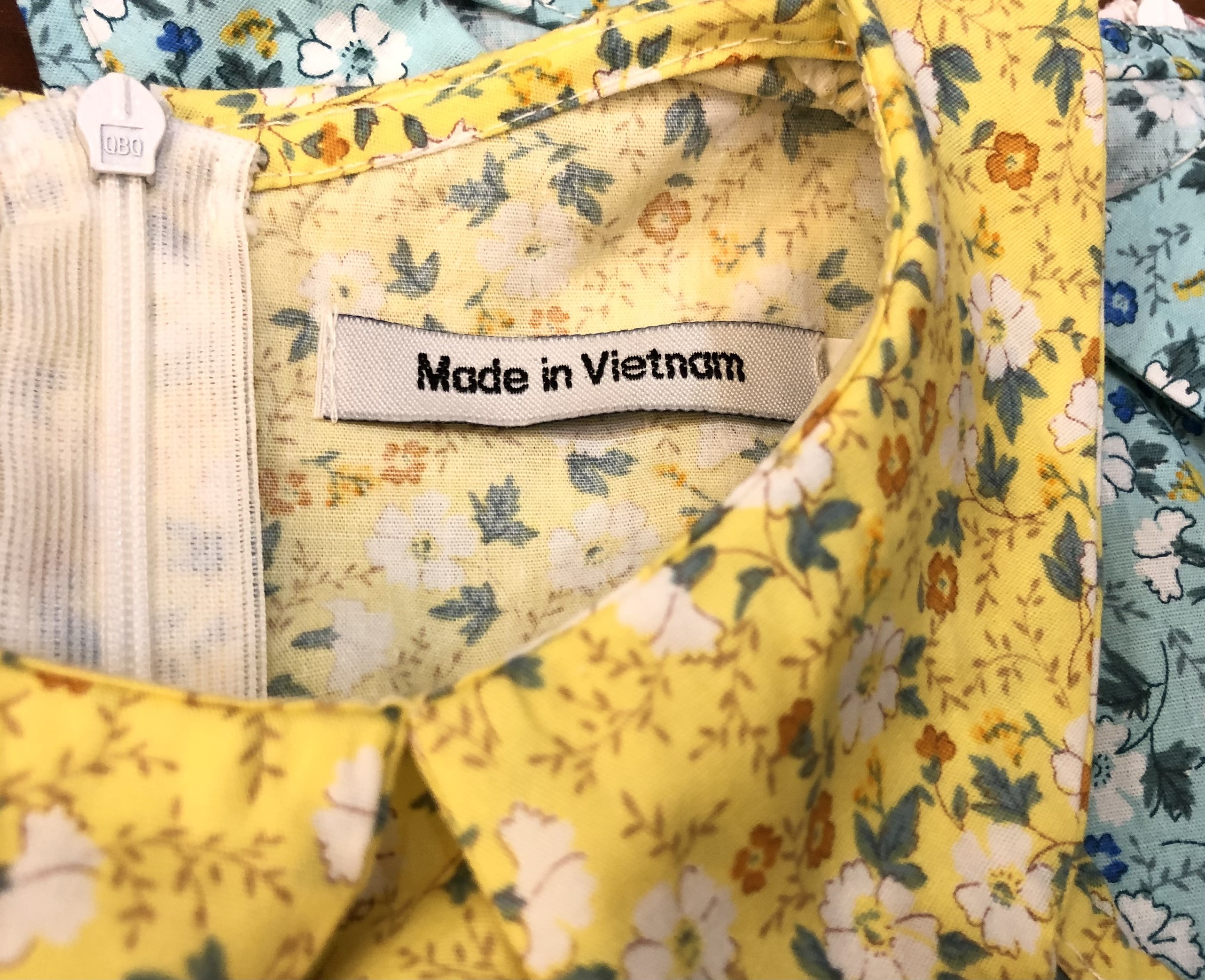 Váy Kate vải thô xuất dư bé gái