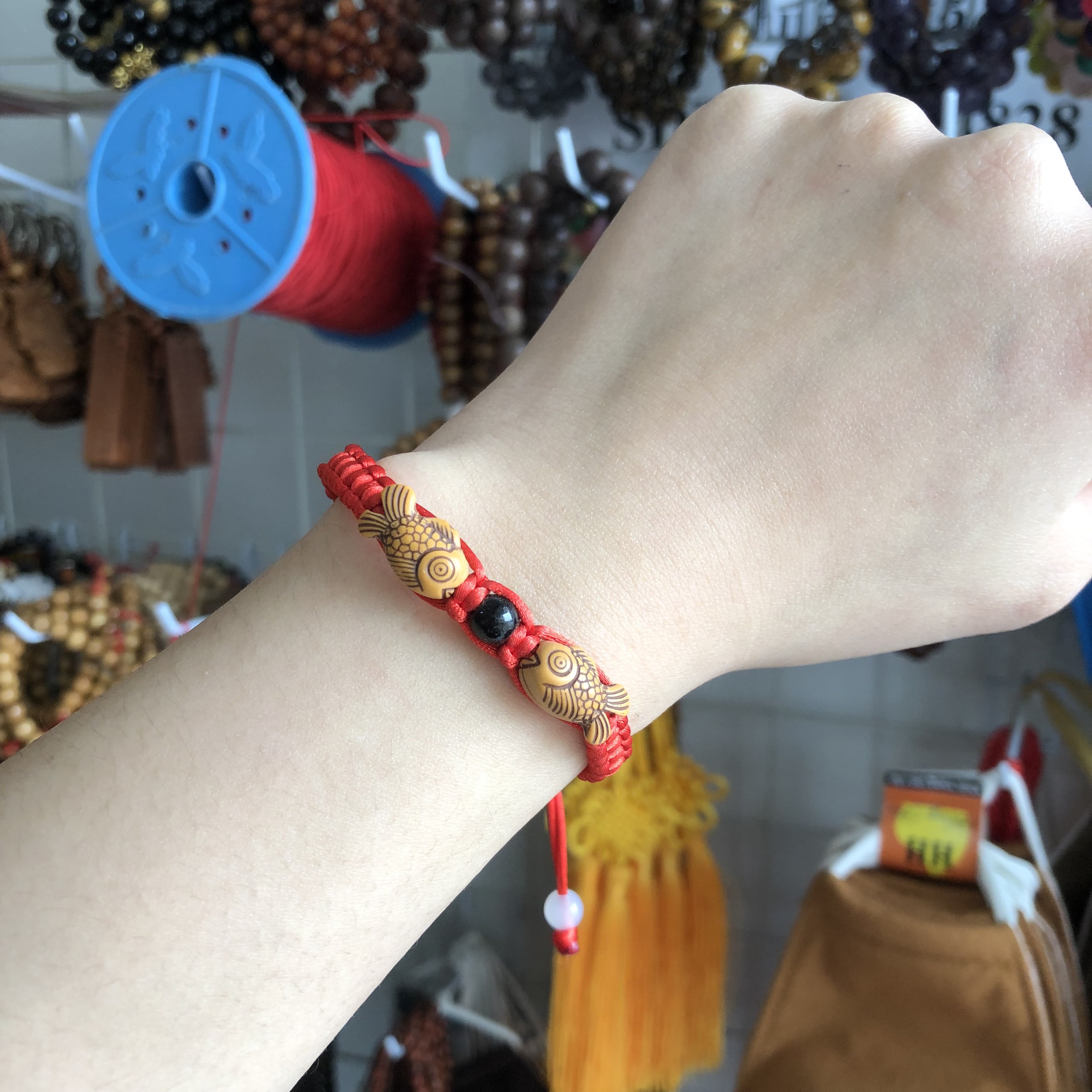 vòng tay may mắn - vòng tay chỉ đỏ