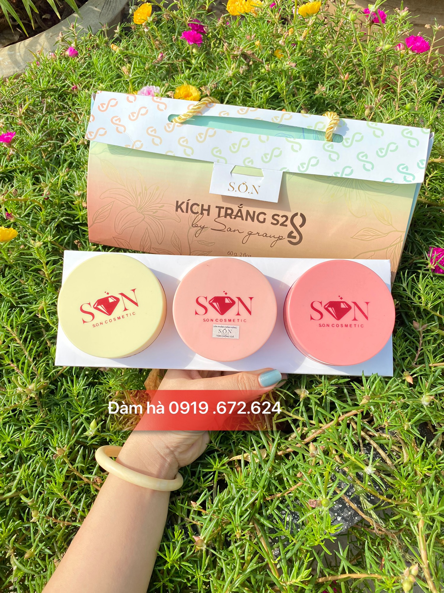 mua 1 tanwgj1 kem body măng cụt son