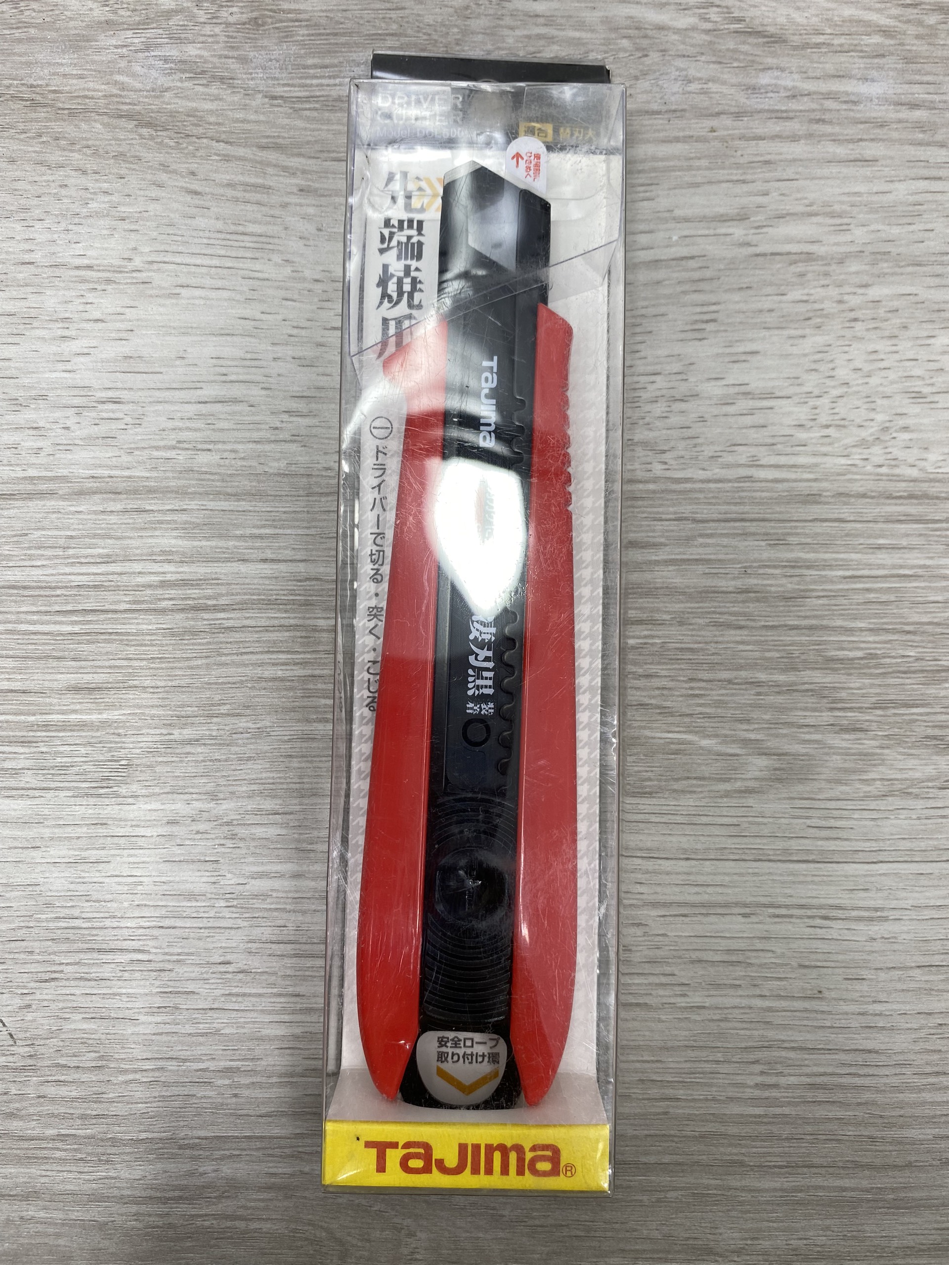 Dao rọc giấy tajima dcl 500