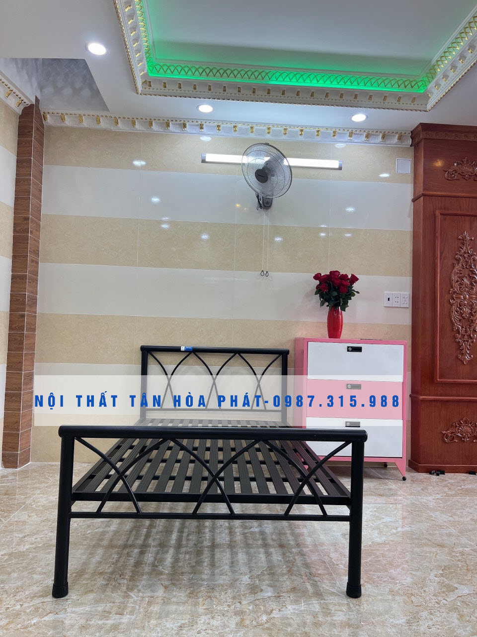 Giường sắt mỹ nghệ mẫu 10 kích thước 1m2 x 2m