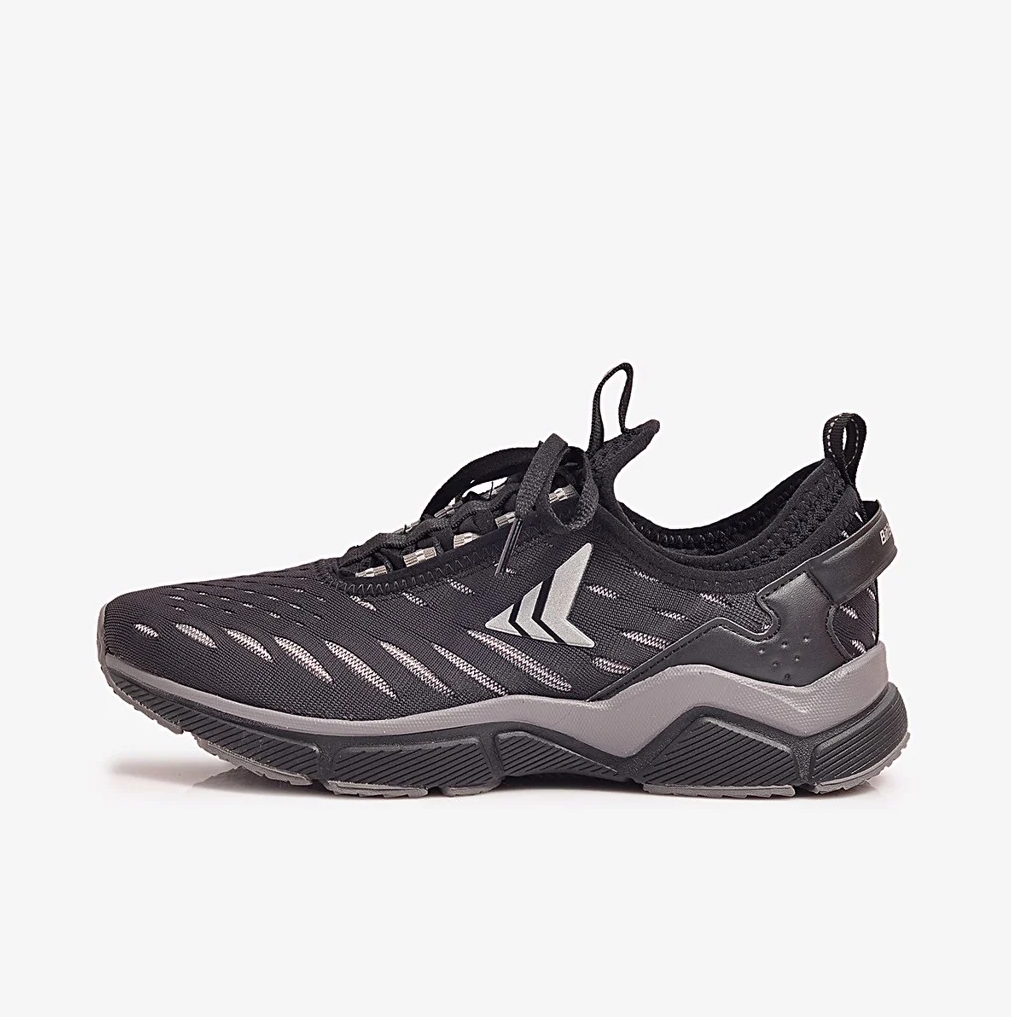 Giày Chạy Bộ Nữ Biti's Hunter Running Black DSWH08300DEN