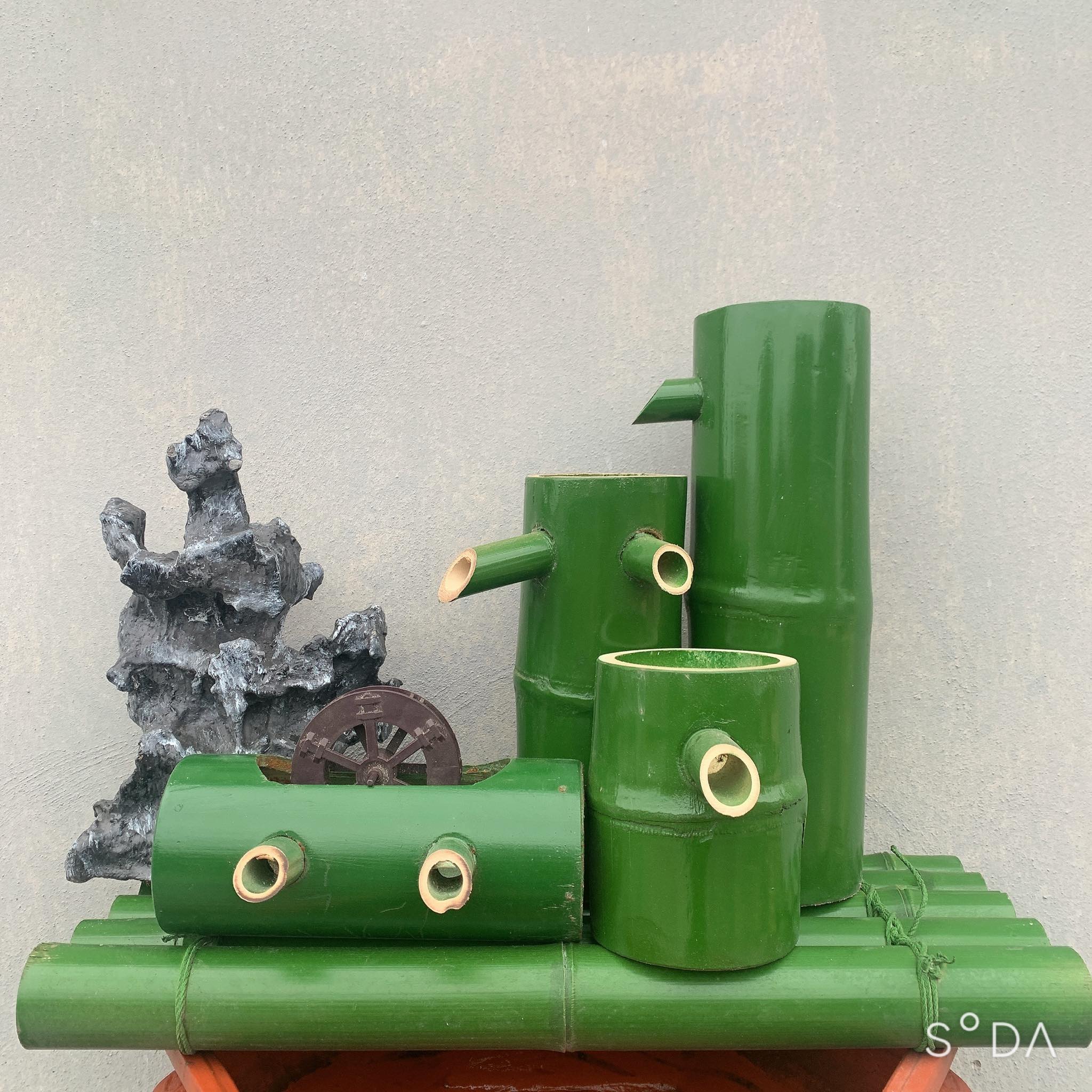 thác nước bằng tre