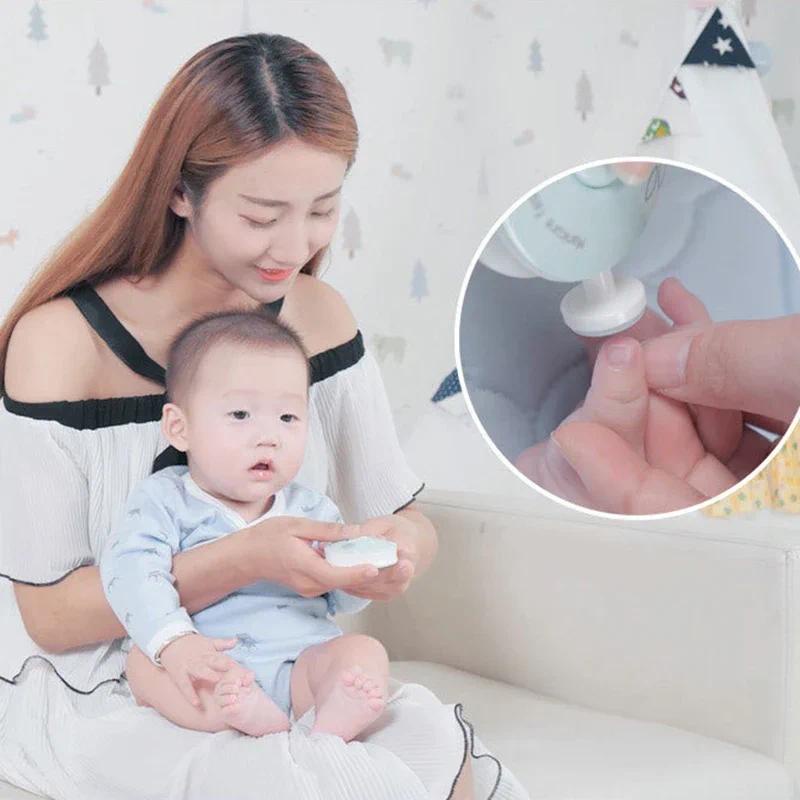 Bộ Dụng Cụ Chăm Sóc Móng Tay Cho Bé Sơ Sinh