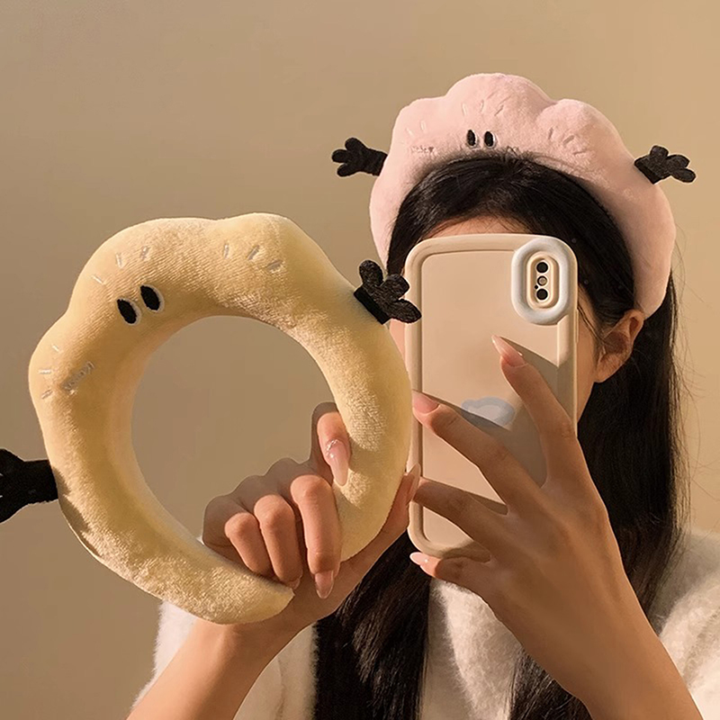 Cute%20Cartoon%20Cloud%20Plush%20Hair%20Hoop%20Wash%20Face%20Headband%20Headwear%20For%20Woman%20Girl%20Hair%20Accessories%20Cuilei%20-%20Image%202