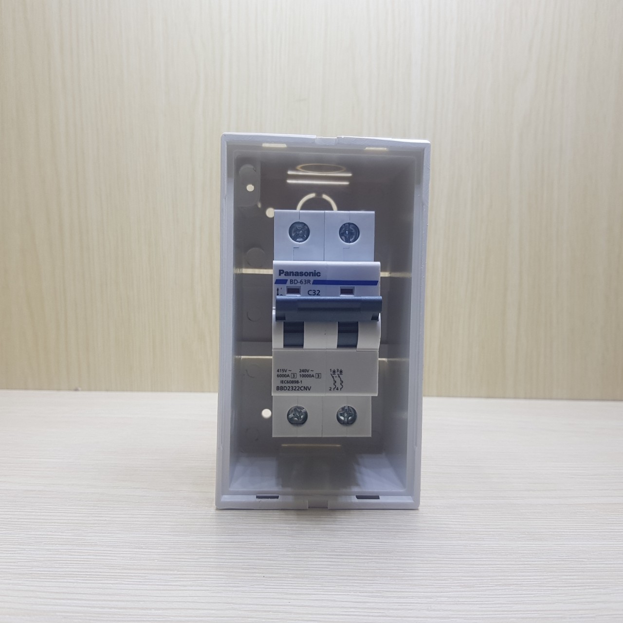 HỘP CB 2 PHA BẮT NỔI HOẶC ÂM