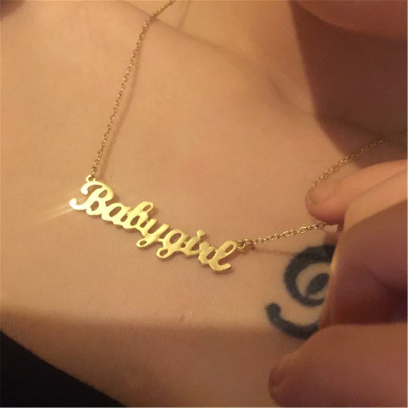 %E3%80%90Hot%20selling%20items%20%E3%80%91NecklaceOld%20English%20Babygirl%20Necklace%20Crow%20nLetter%20Steel%20Birthday%20Gift%20Girlfriend%20Jewelry%20-%20Image%203