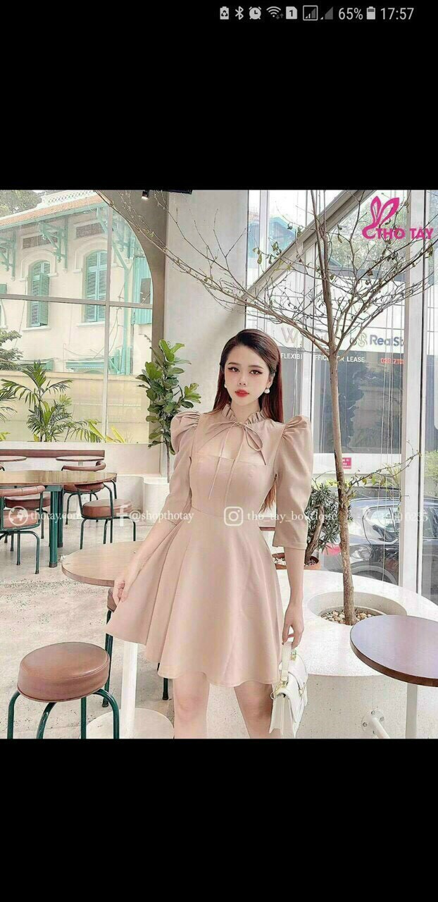 [HCM]ĐẦM CHẤT LIỆU KATE CỔ TRỤ CỘT NƠ, DÁNG XÒE LÊN FORM NHƯ HÌNH - MTB